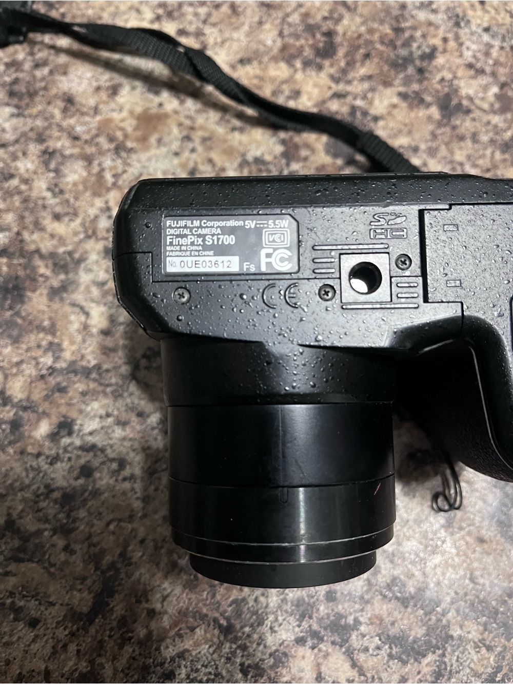 Fujifilm Black Digital Bridge Camera with Pop-Up Flash - Picture 7 of 9
